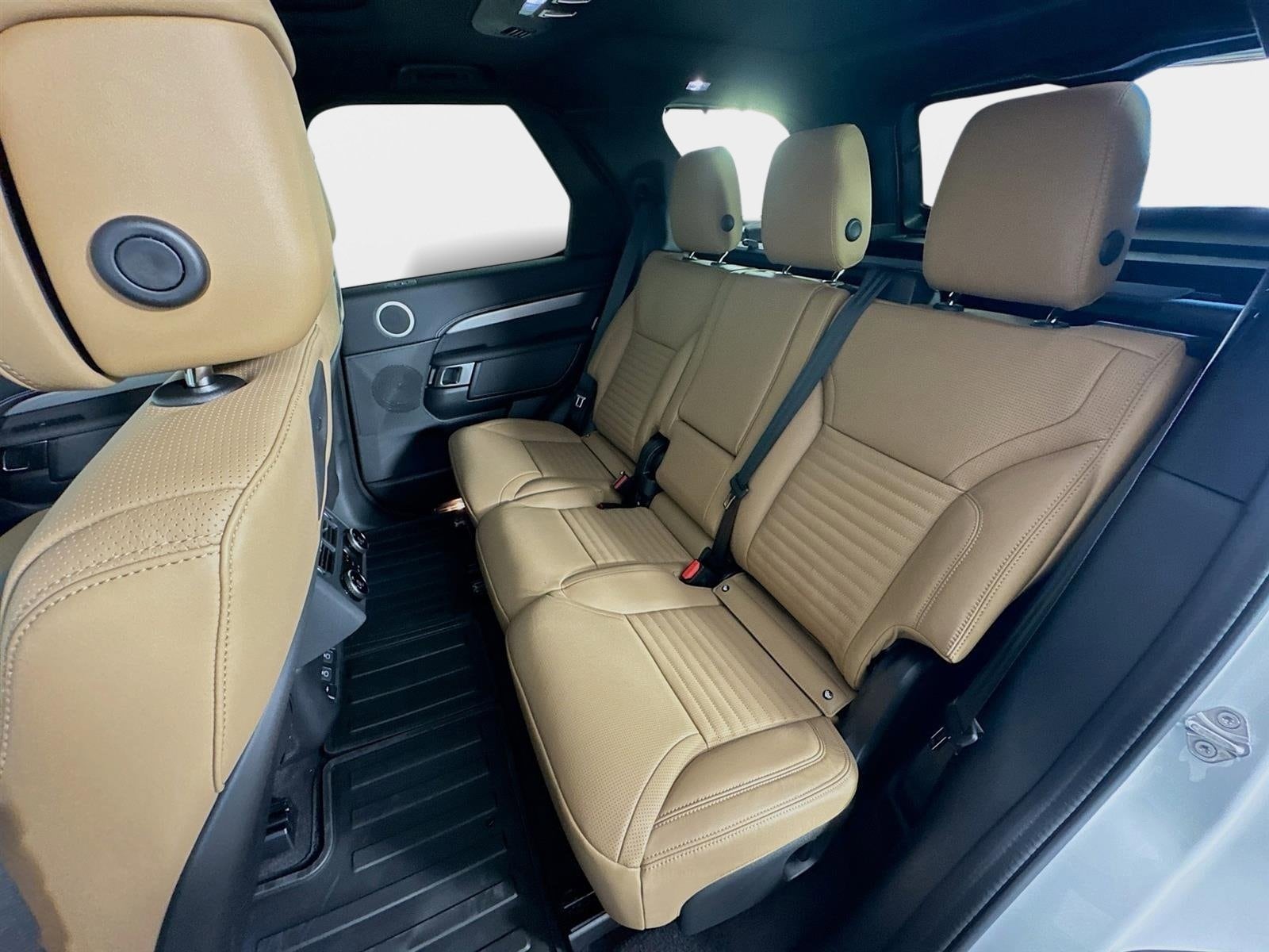 2025 Land Rover Discovery Dynamic SE - Photo 24