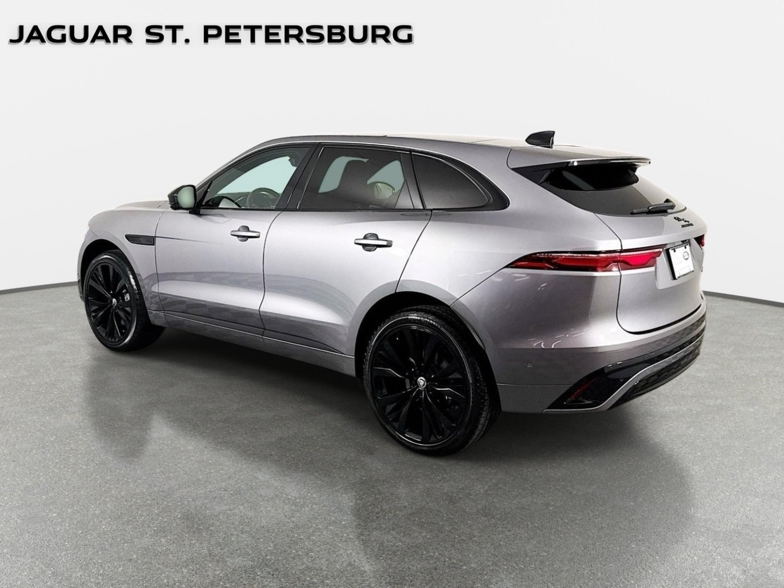 2026 Jaguar F-Pace R-Dynamic S - Photo 7