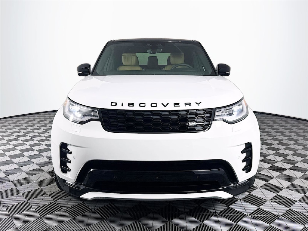 New 2025 Land Rover Discovery Dynamic SE SUV