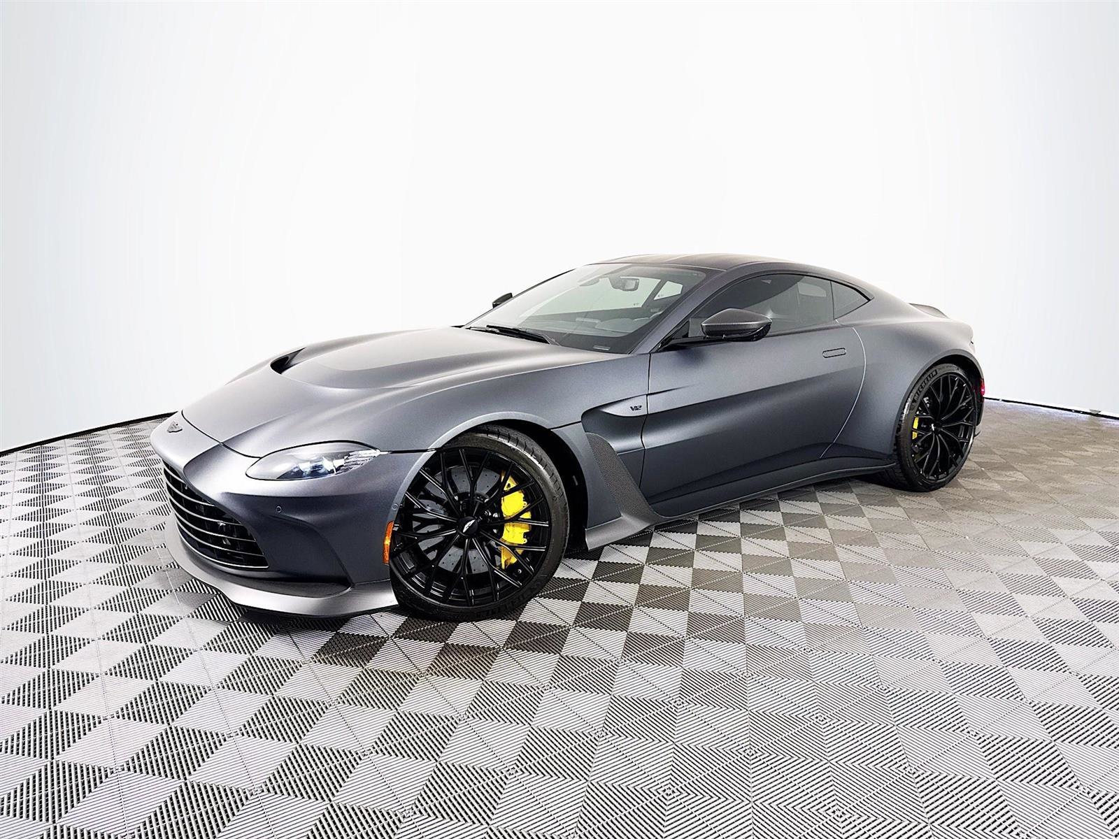 2023 Aston Martin Vantage