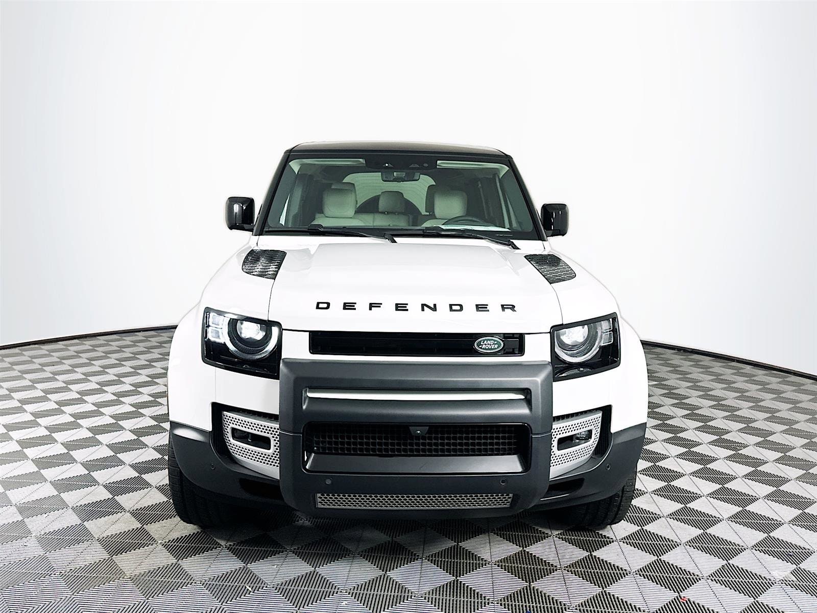 Used 2024 Land Rover Defender SE with VIN SALEPEFE3R2344627 for sale in Saint Petersburg, FL