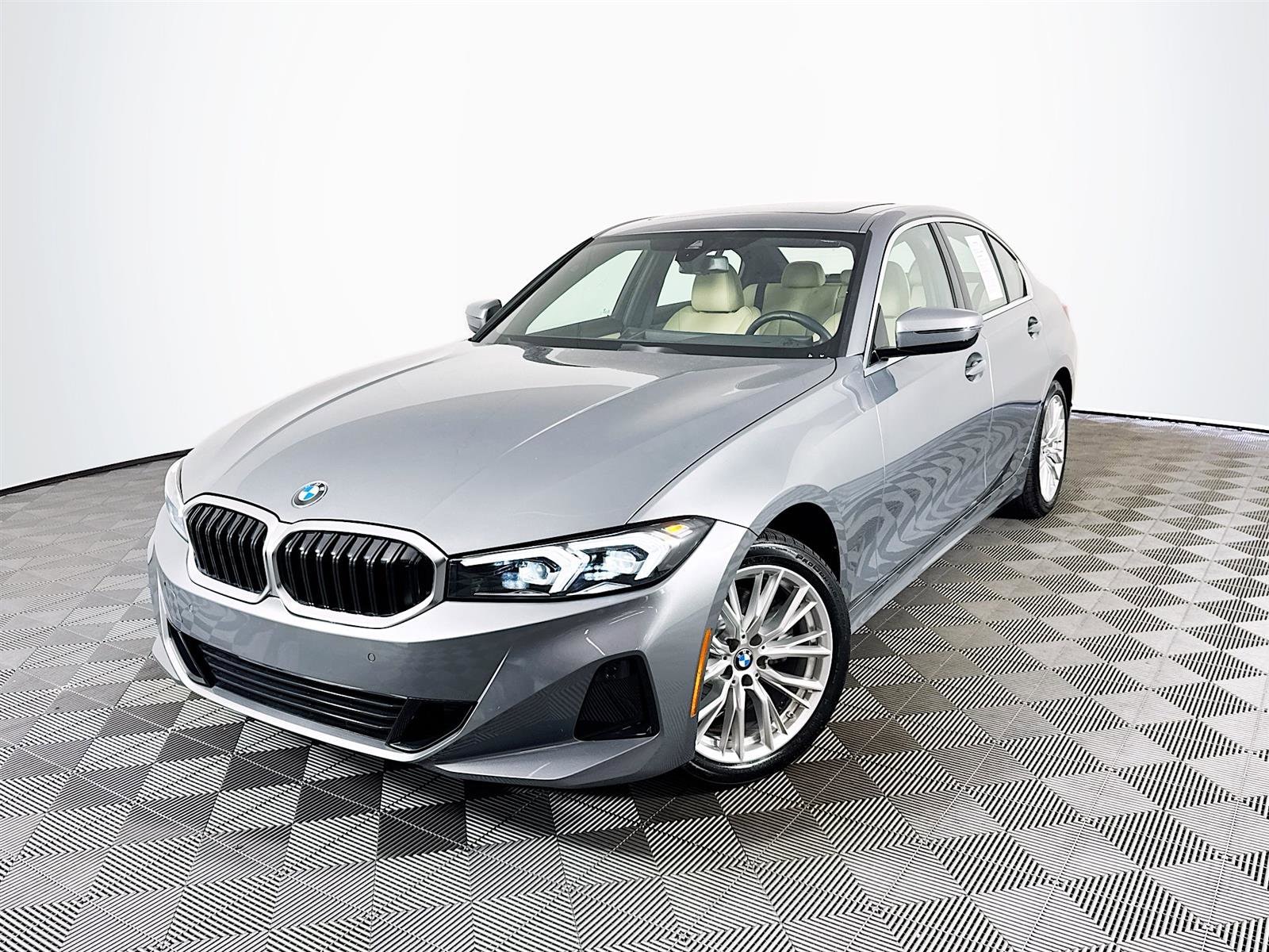 2024 BMW 3 Series 330i