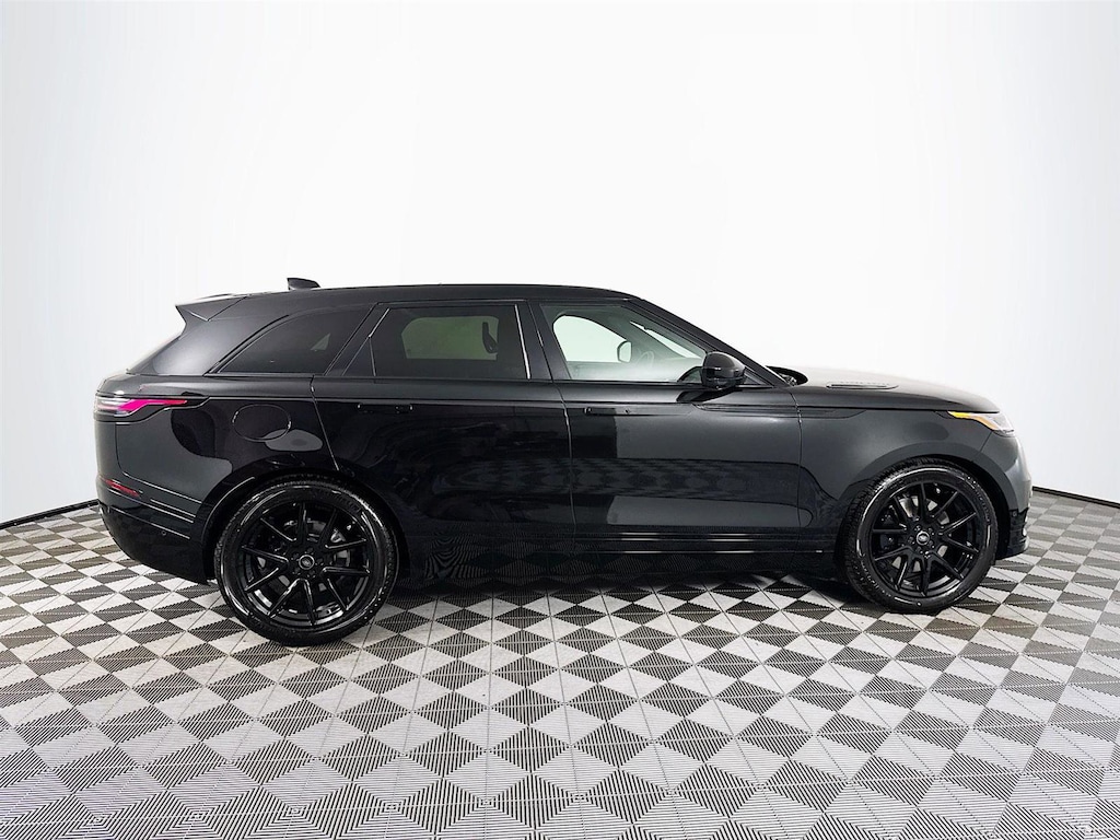 New 2026 Land Rover Range Rover Velar Dynamic SE SUV