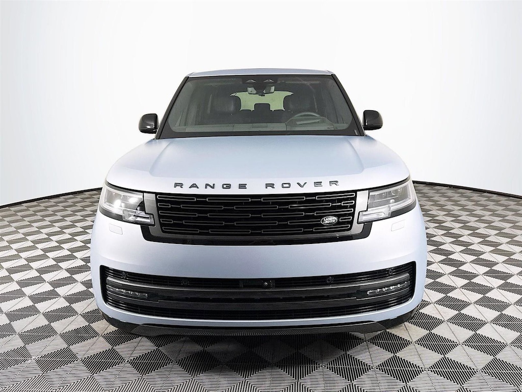 Used 2025 Land Rover Range Rover P530 SE SUV