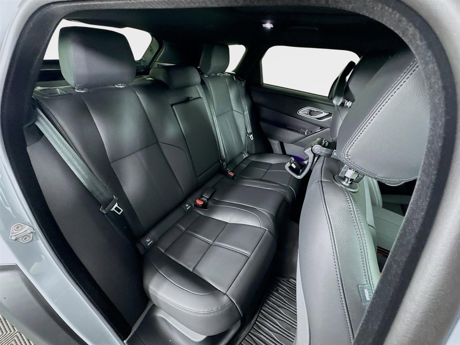 2026 Land Rover Range Rover Velar Dynamic SE - Photo 28