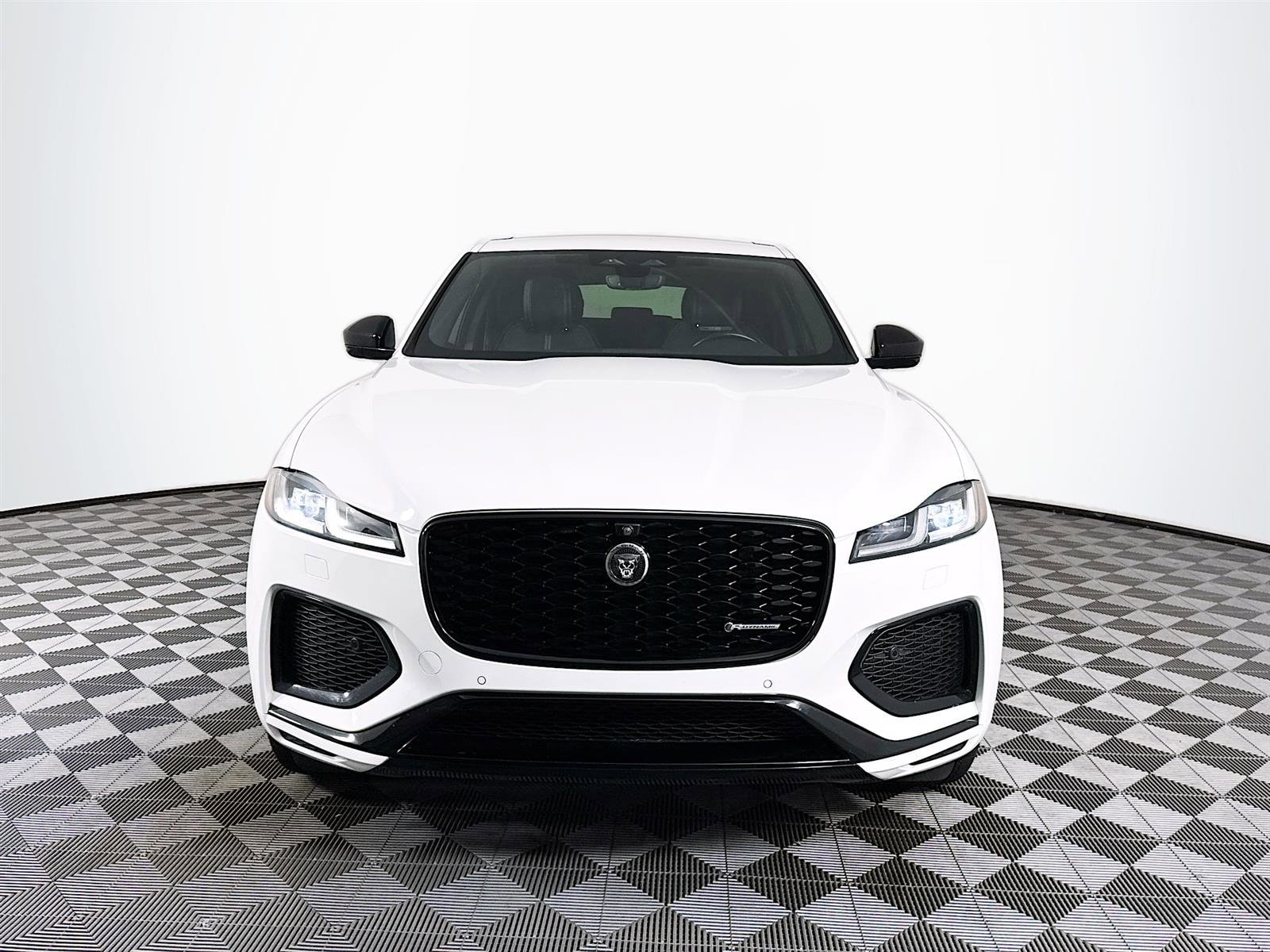Used 2024 Jaguar F-PACE R-Dynamic S with VIN SADCT2FU4RA738261 for sale in Saint Petersburg, FL