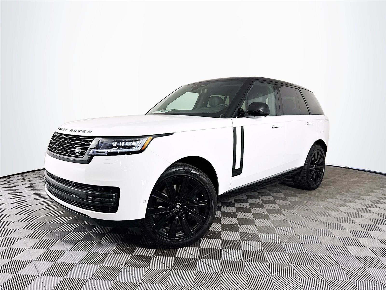 2025 Land Rover Range Rover SUV 