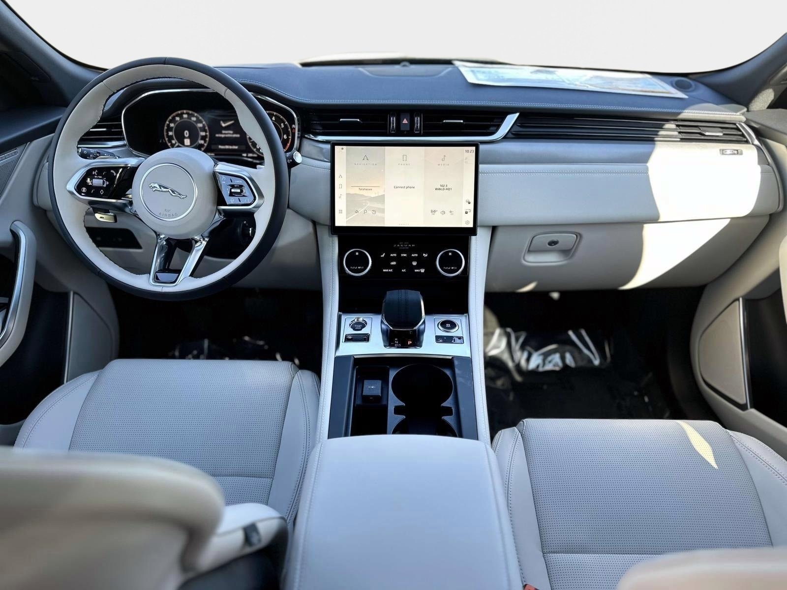 2026 Jaguar F-Pace R-Dynamic S - Photo 11