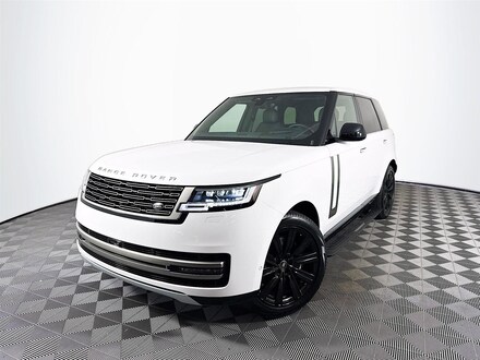 2025 Land Rover Range Rover SE SUV