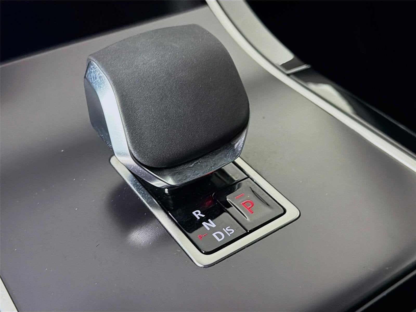 2026 Land Rover Range Rover Velar Dynamic SE - Photo 19