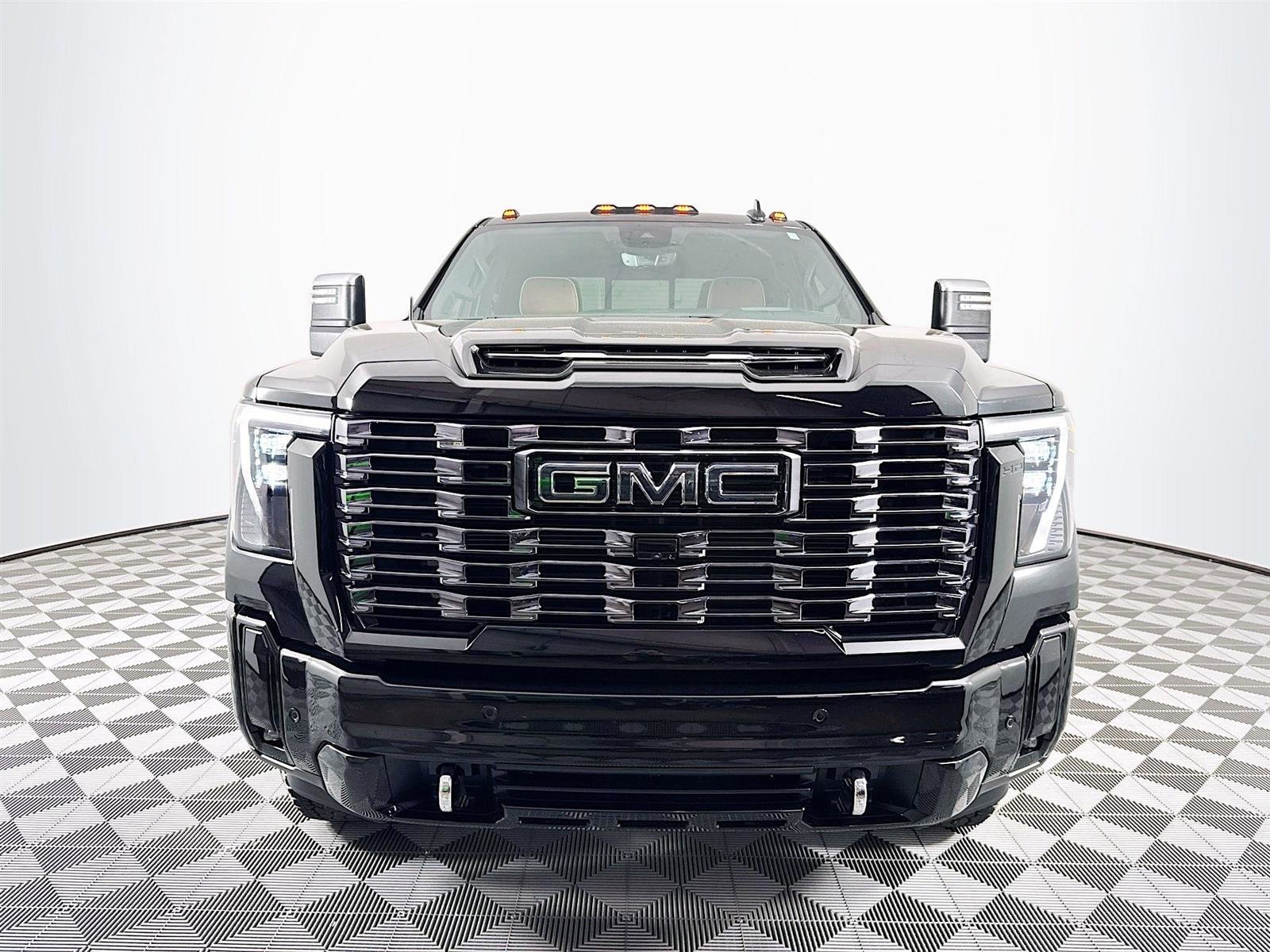Used 2025 GMC Sierra 2500HD Denali Ultimate with VIN 1GT4UXEY0SF125447 for sale in Saint Petersburg, FL