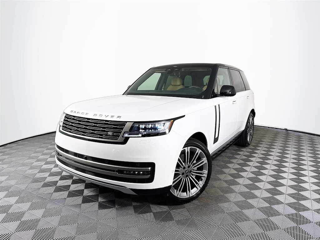 New 2025 Land Rover Range Rover SE P400 SE SWB
