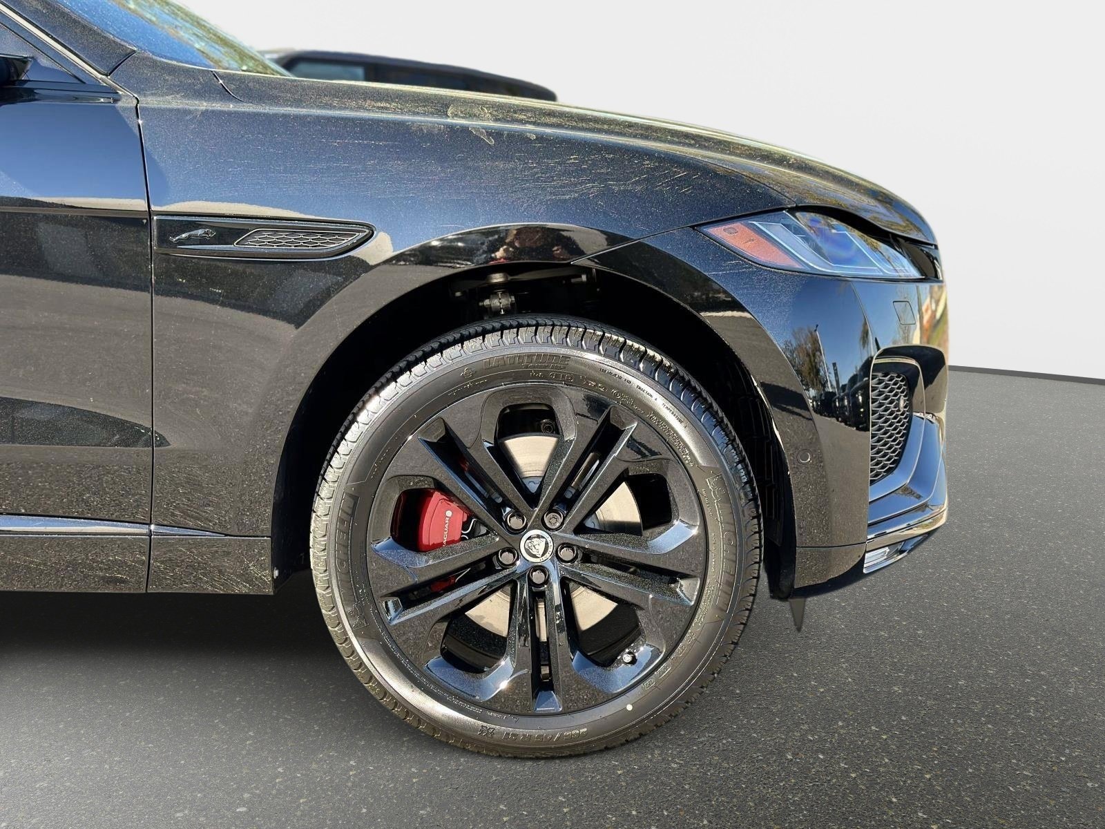 2026 Jaguar F-Pace R-Dynamic S - Photo 6