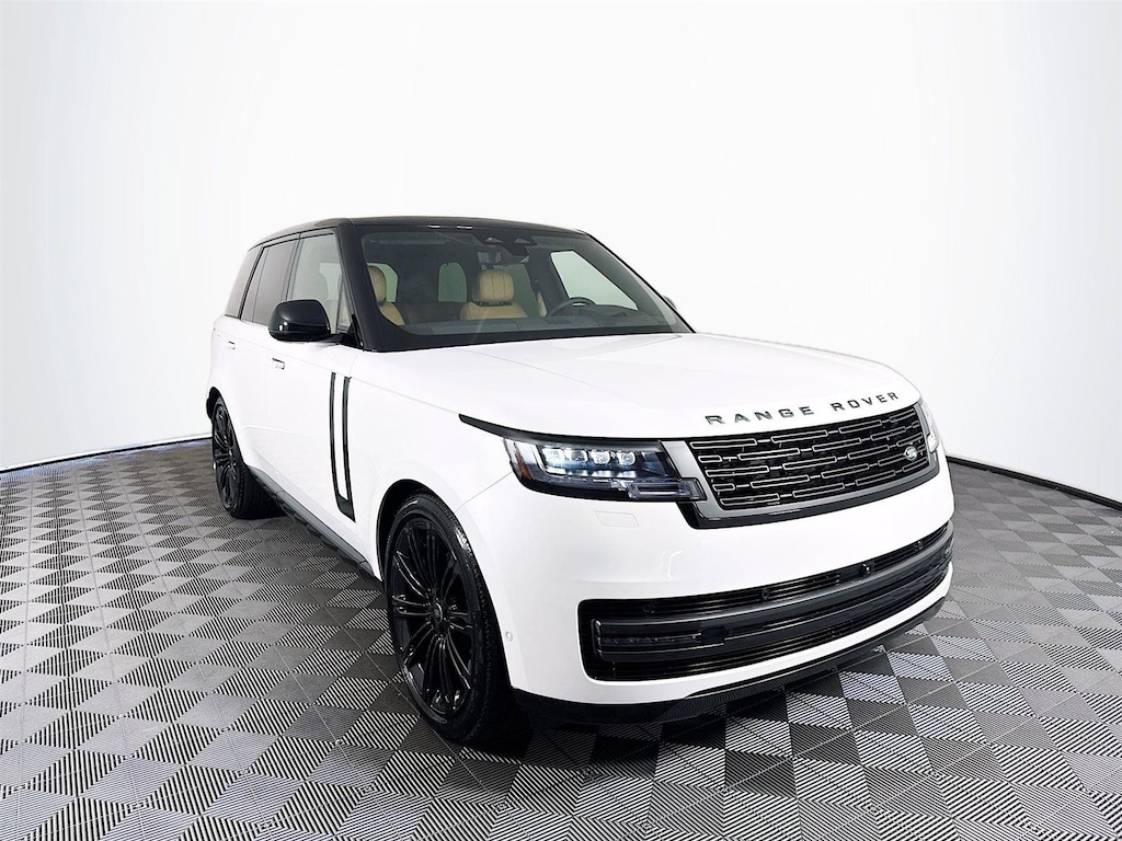 New 2025 Land Rover Range Rover SE SUV