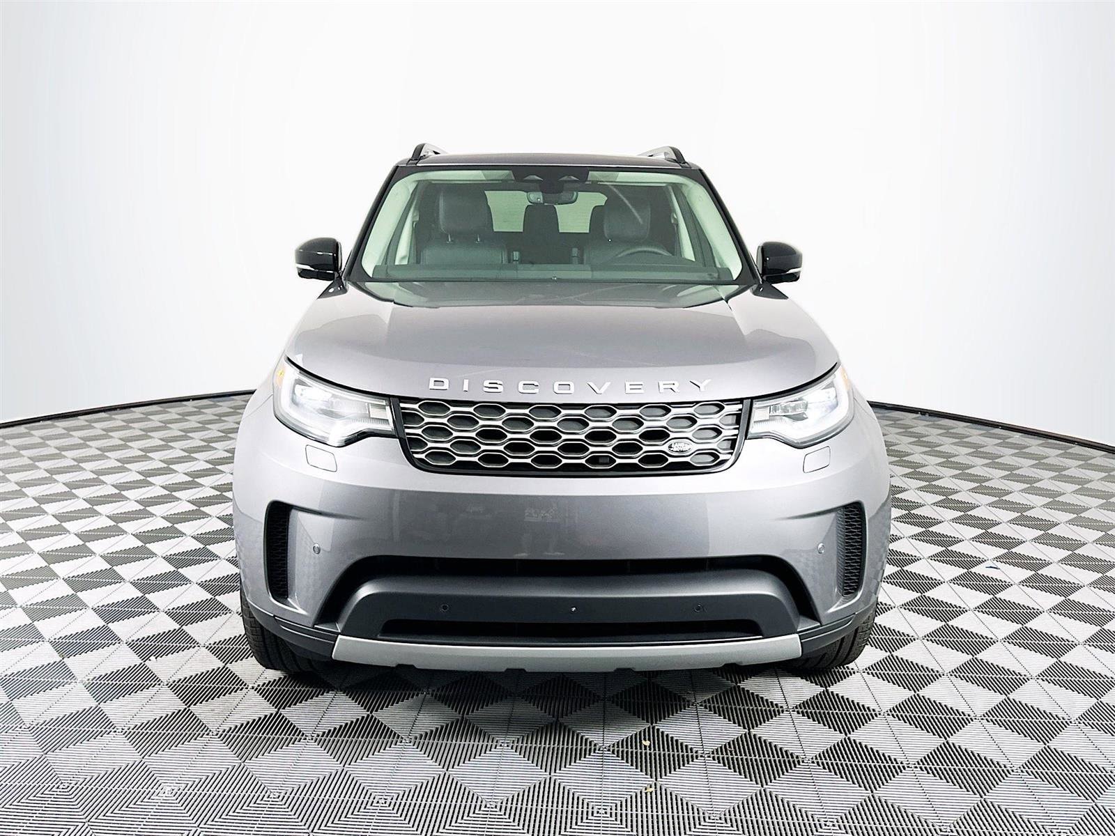 Used 2024 Land Rover Discovery S with VIN SALRJ2EX9R2497873 for sale in Saint Petersburg, FL