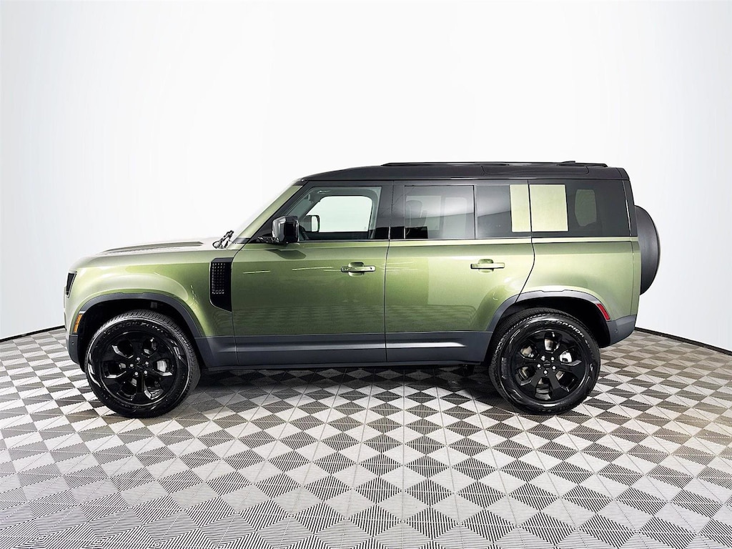 New 2026 Land Rover Defender 110 S 300PS SUV