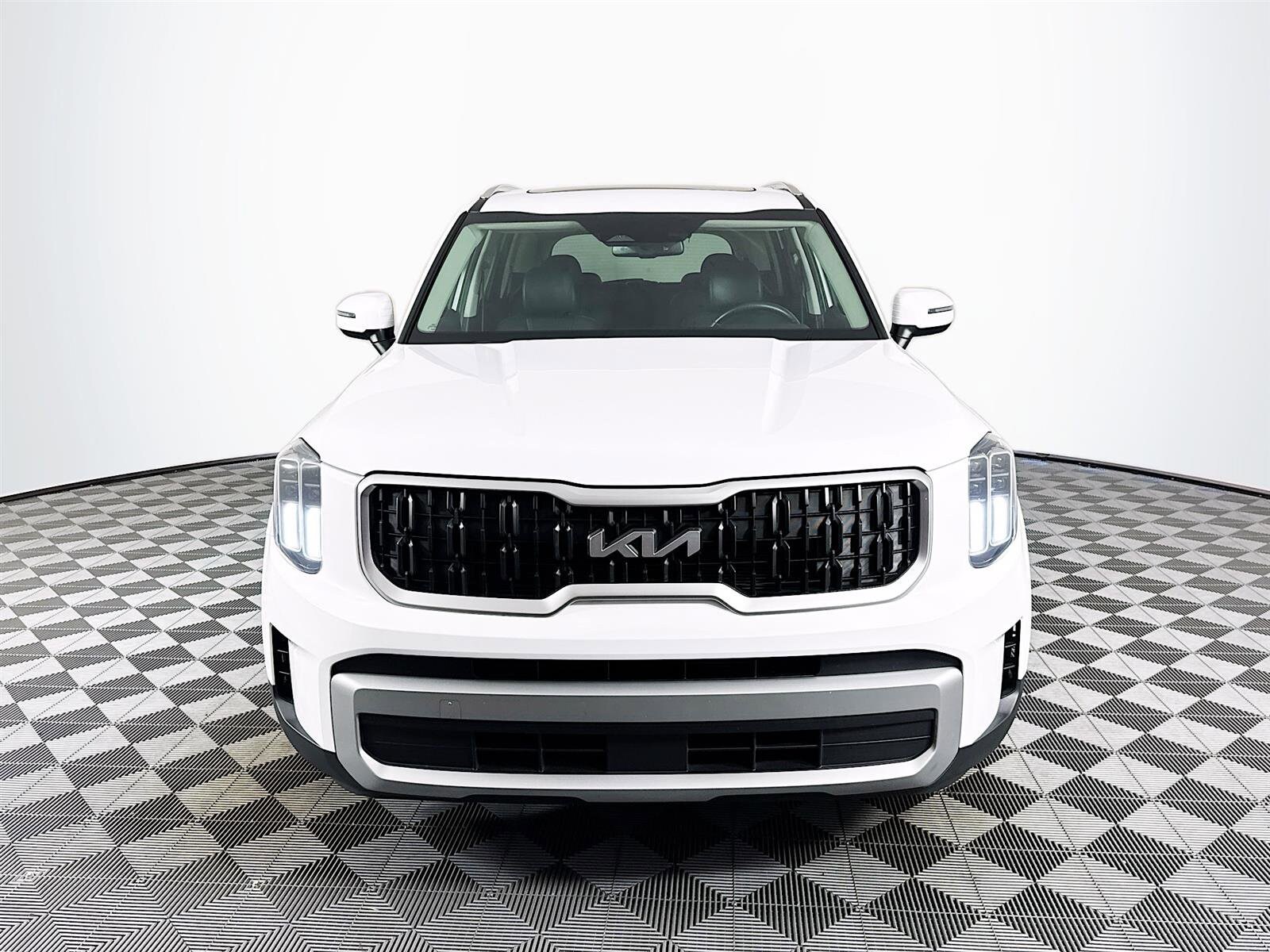 2023 Kia Telluride EX photo 2