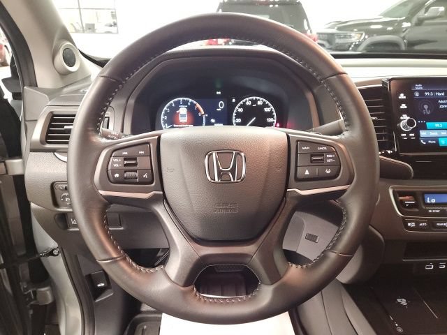 2025 Honda Ridgeline Sport - Photo 16