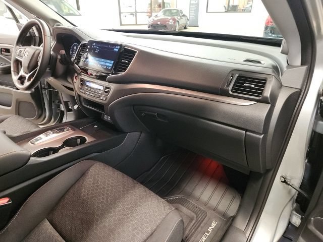 2025 Honda Ridgeline Sport - Photo 30