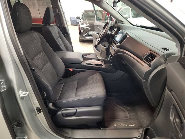 2025 Honda Ridgeline Sport - Photo 29