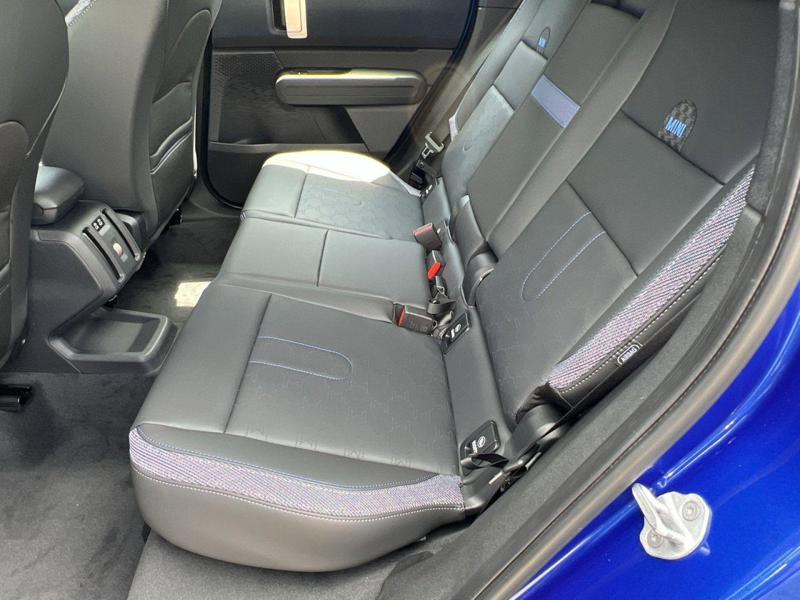 2025 MINI Countryman S - Photo 22