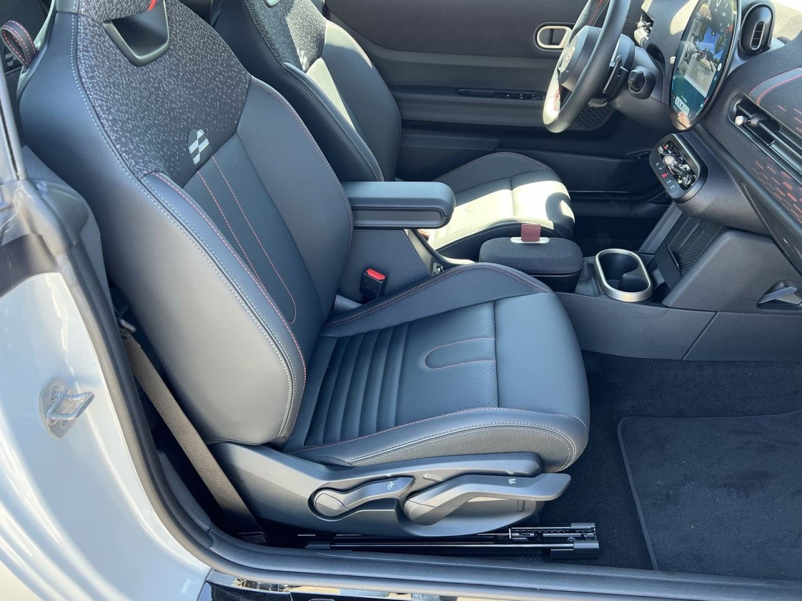 2026 MINI Convertible S - Photo 26