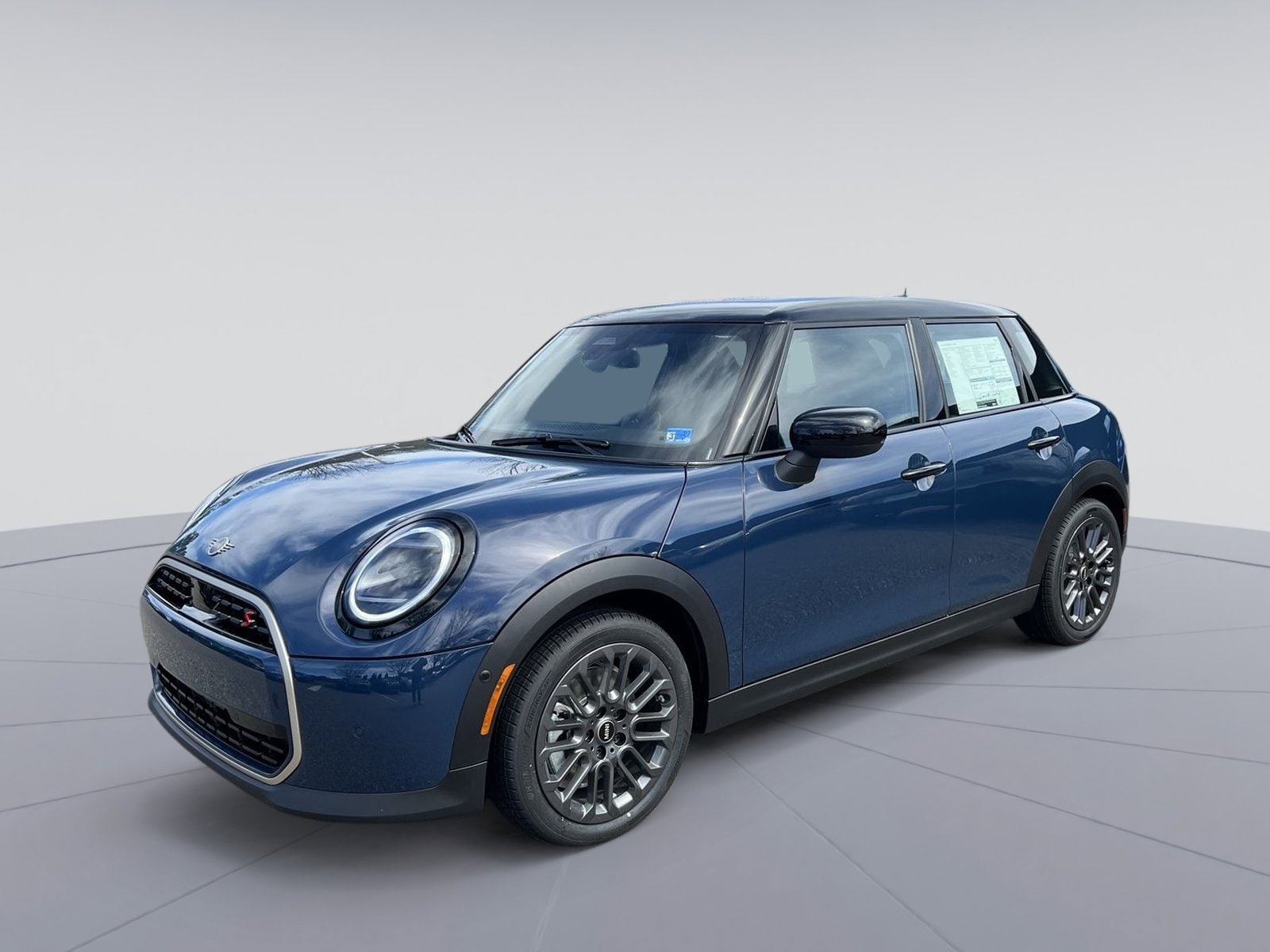 2026 MINI Hardtop Cooper S Signature's photo