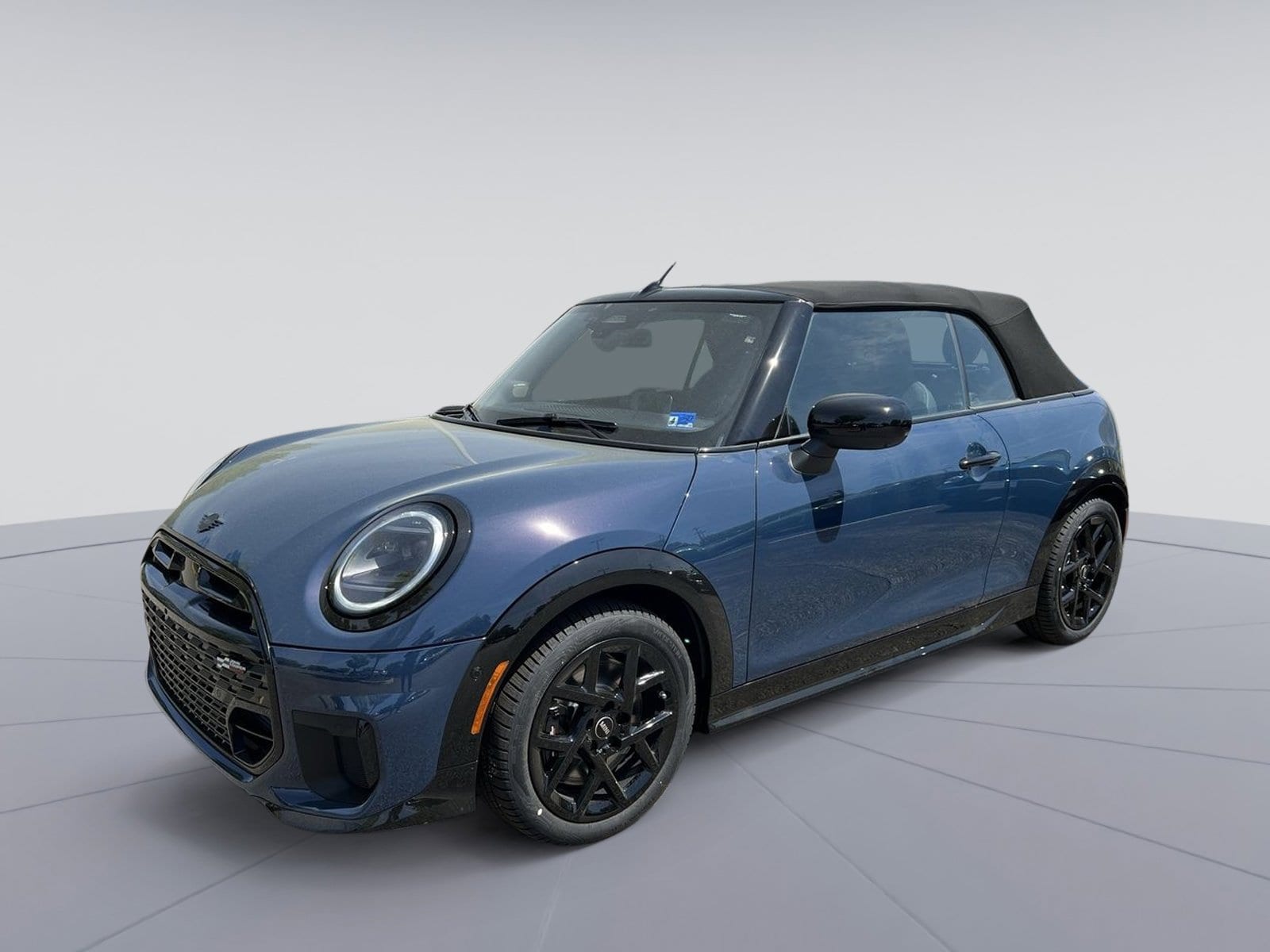 2026 MINI Convertible Cooper S's photo