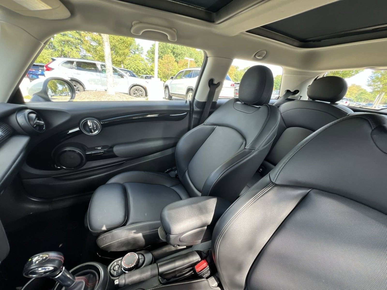 2019 Mini Cooper 2 Door Hardtop S photo 3