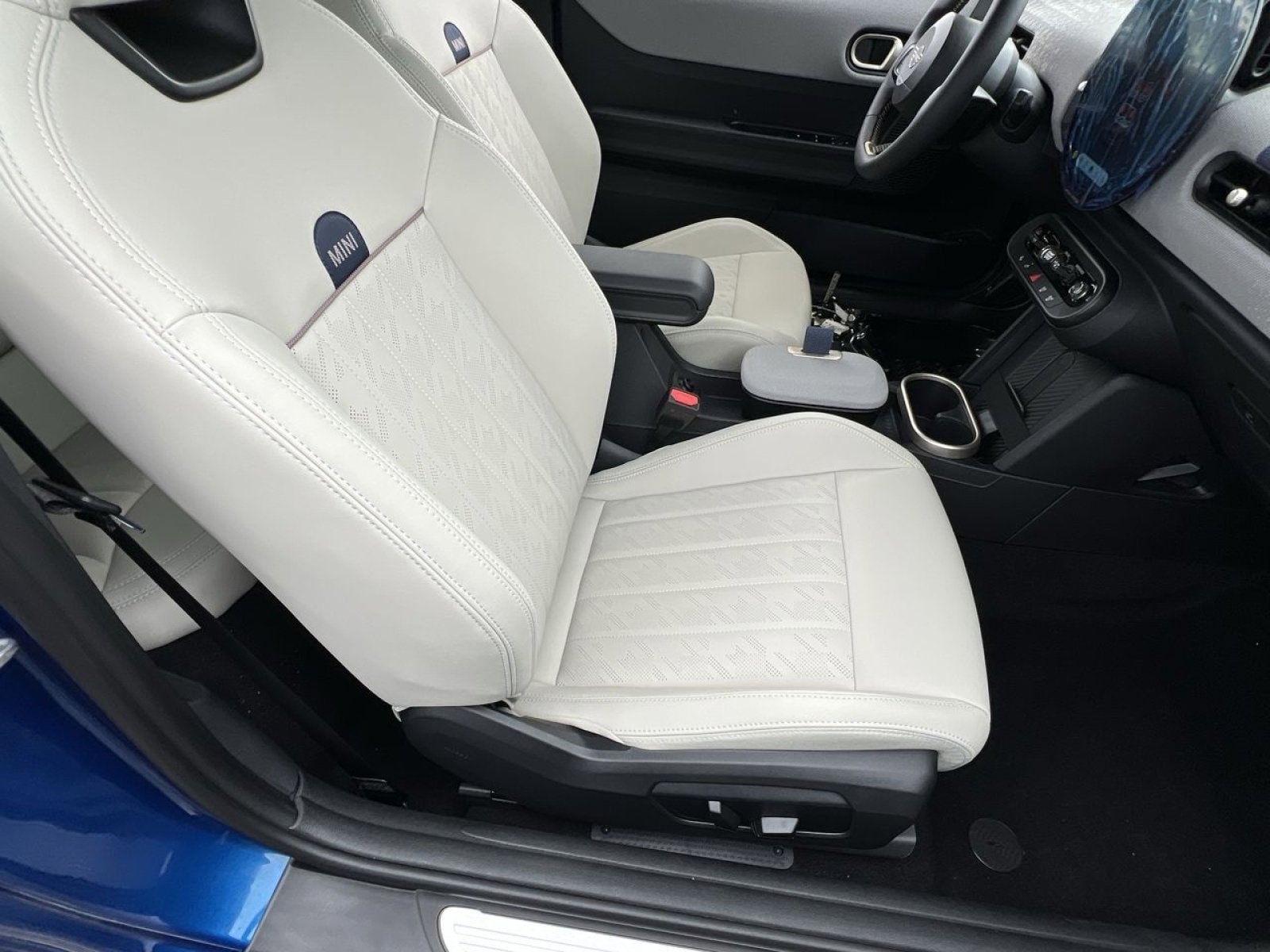 2026 MINI Convertible S - Photo 26