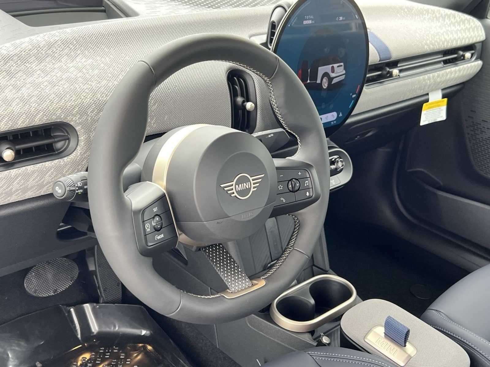 2026 MINI Convertible S - Photo 13