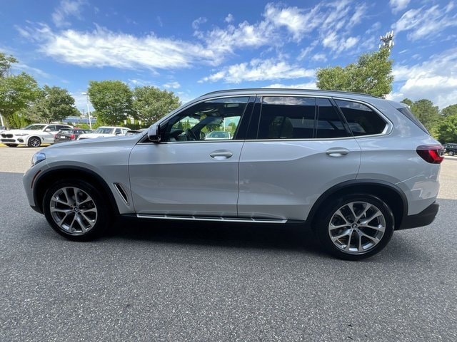 Used 2022 BMW X5 40i with VIN 5UXCR6C01N9M99782 for sale in Richmond, VA