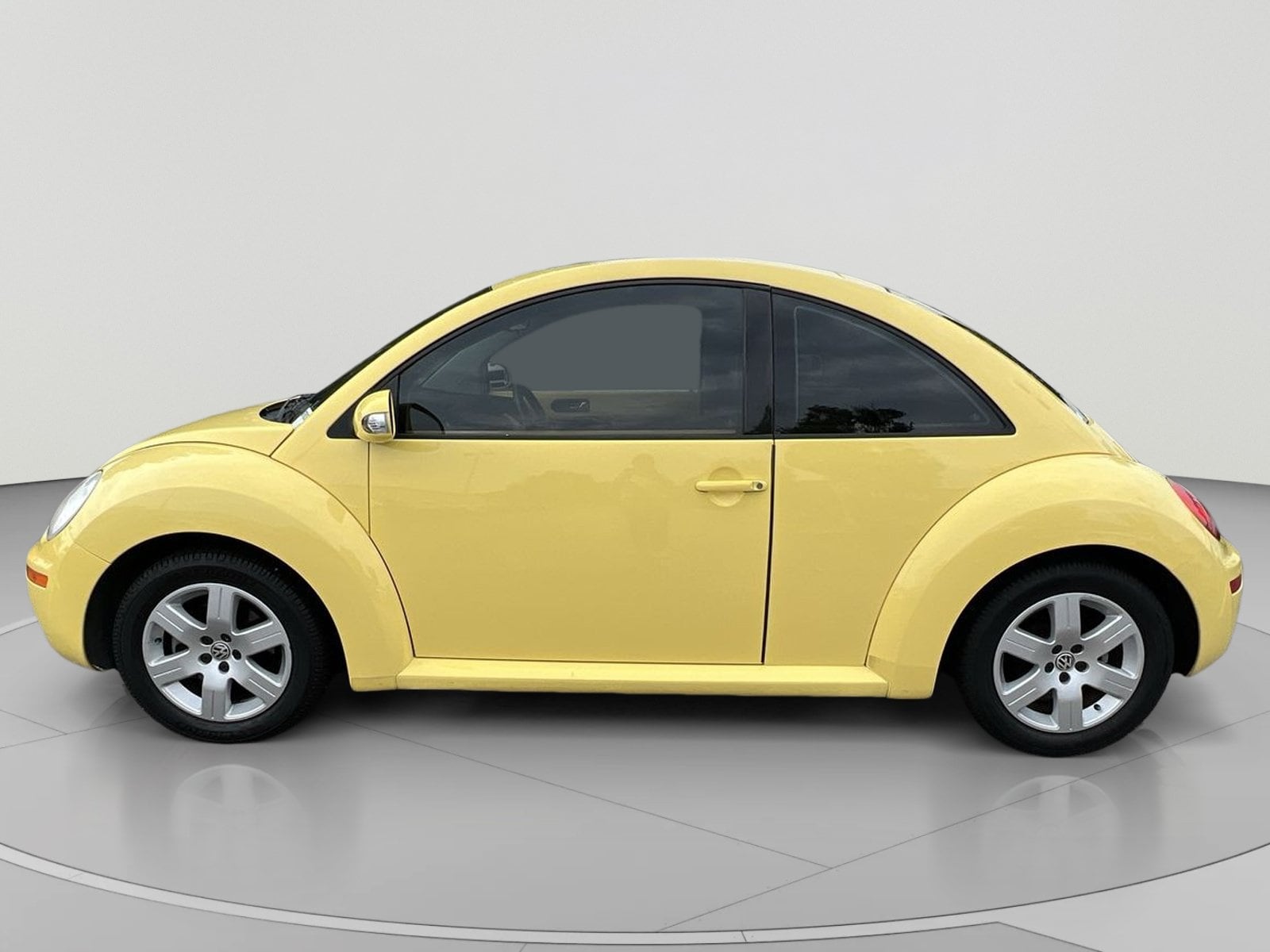 Used 2007 Volkswagen New Beetle 2.5 with VIN 3VWRG31C77M521363 for sale in Henrico, VA