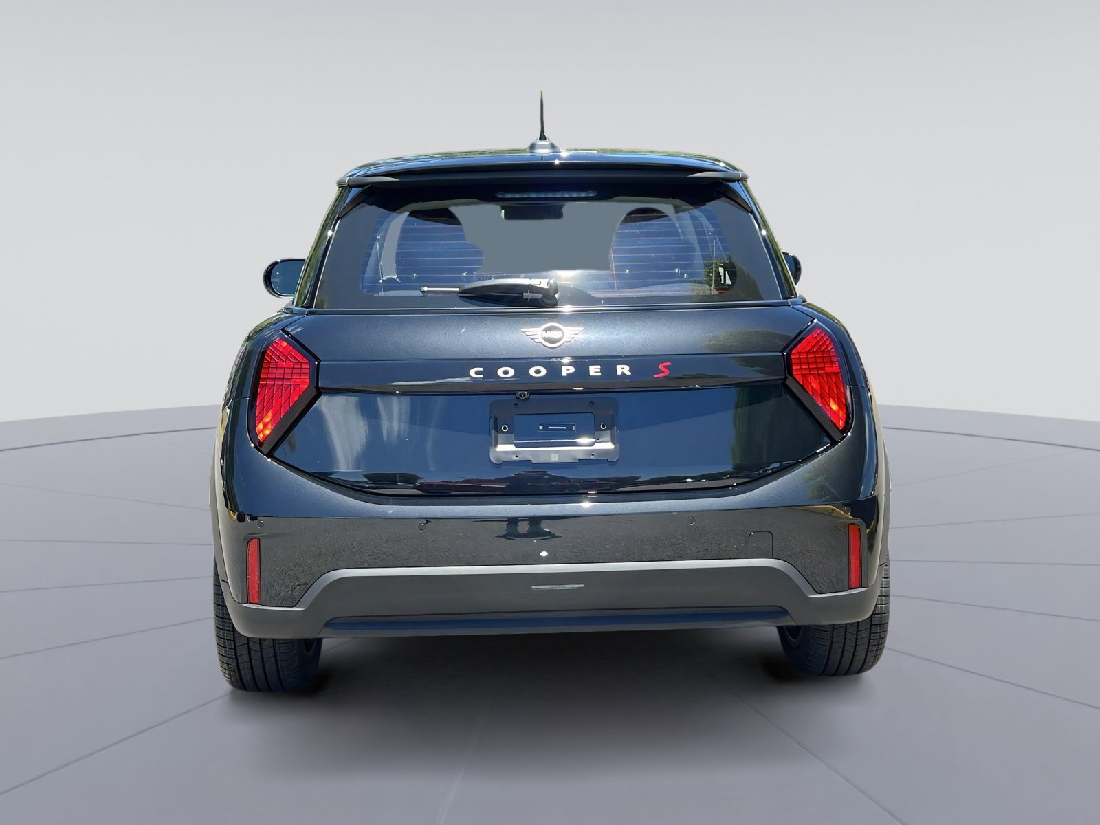 2025 Mini Cooper S Hardtop 2 Door Iconic photo 4