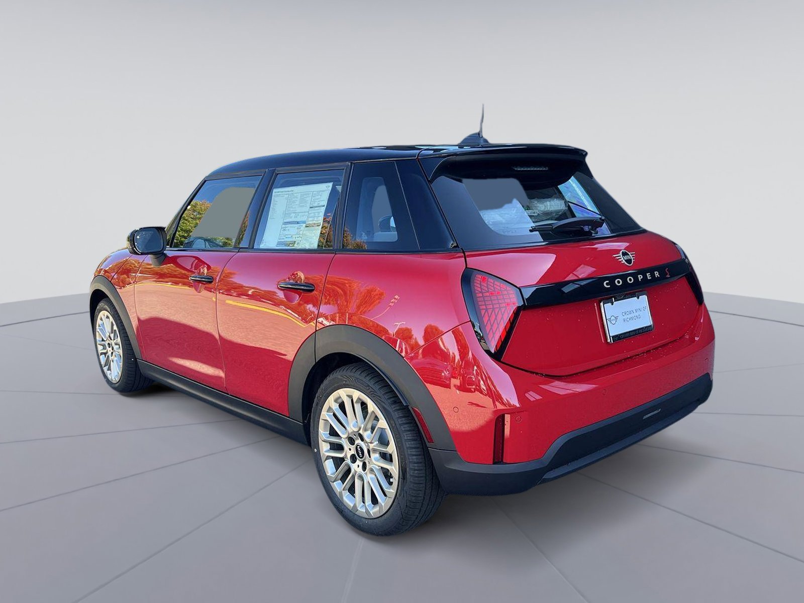 2025 Mini Cooper 4 Door Hardtop Iconic photo 3