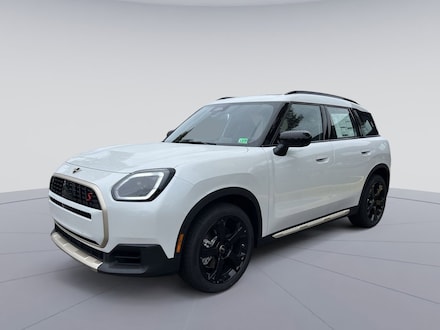 2026 MINI Countryman Signature Plus SUV