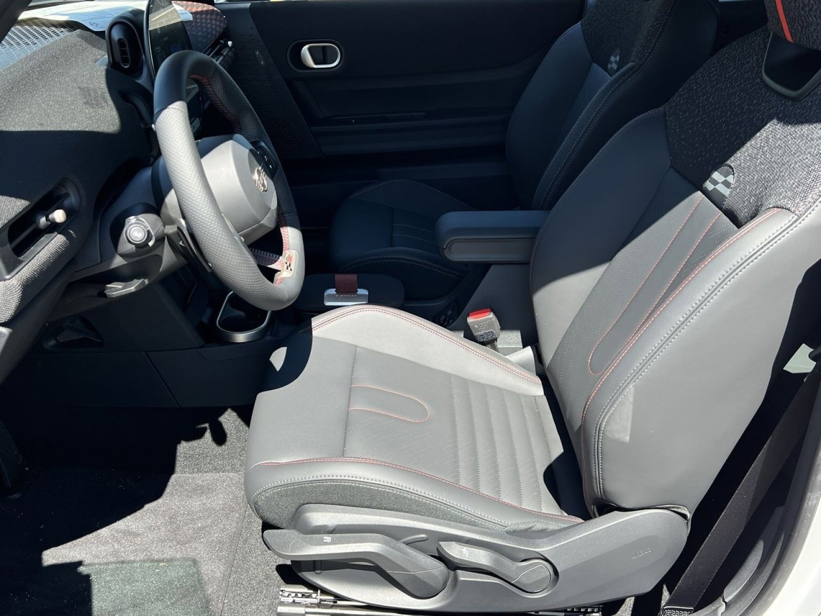 2026 MINI Convertible S - Photo 10