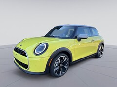 2025 MINI Hardtop 2 Door Iconic Hatchback