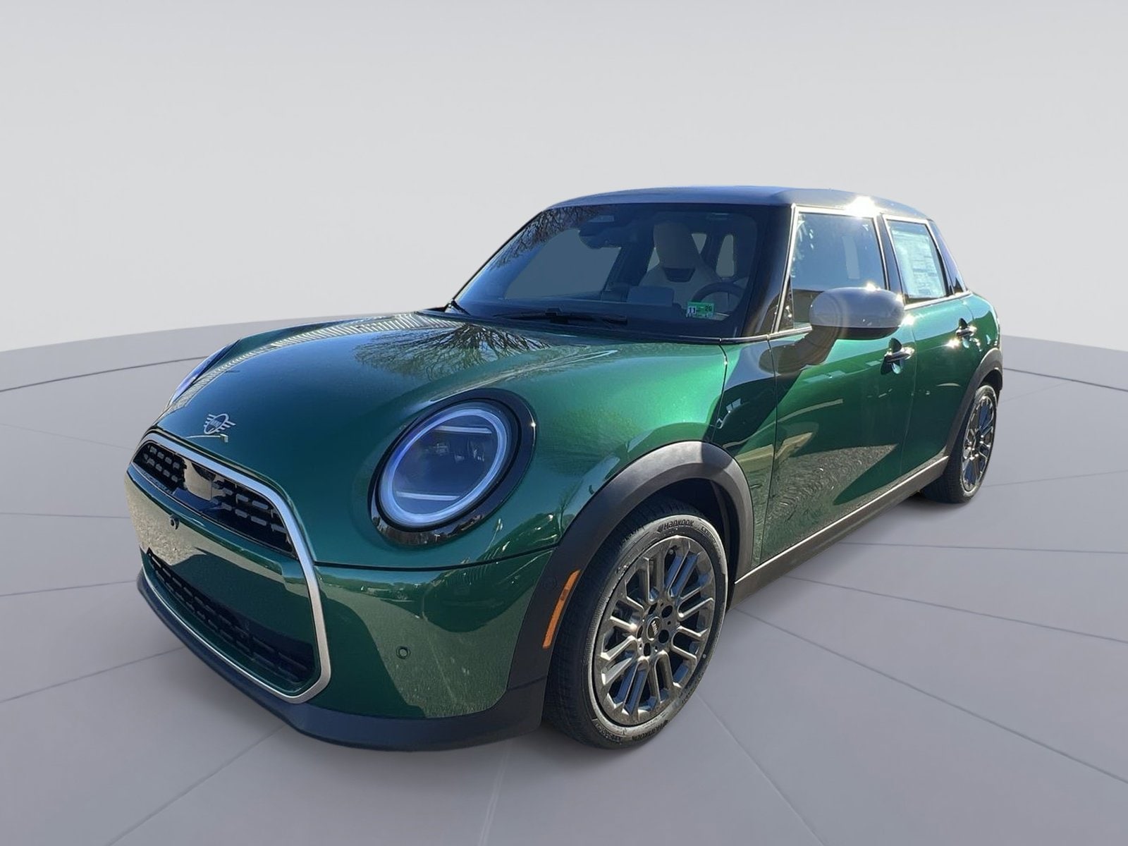 2026 MINI Hardtop 4 Door's photo