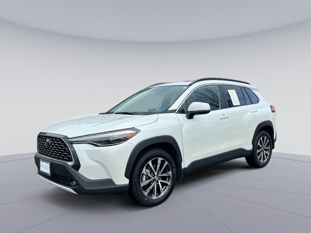 Used 2023 Toyota Corolla Cross XLE SUV