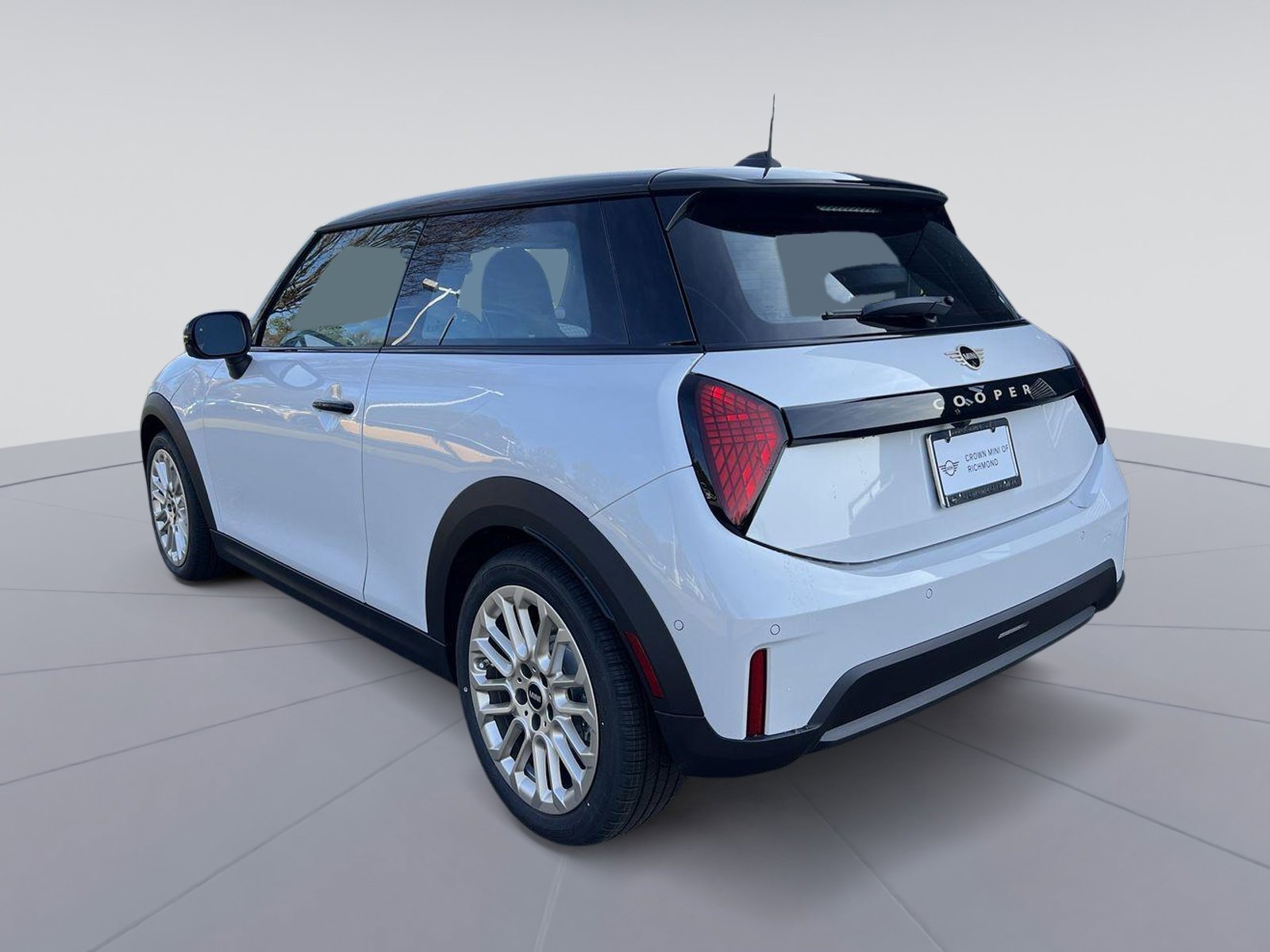 2025 Mini Cooper 2 Door Hardtop Iconic photo 3