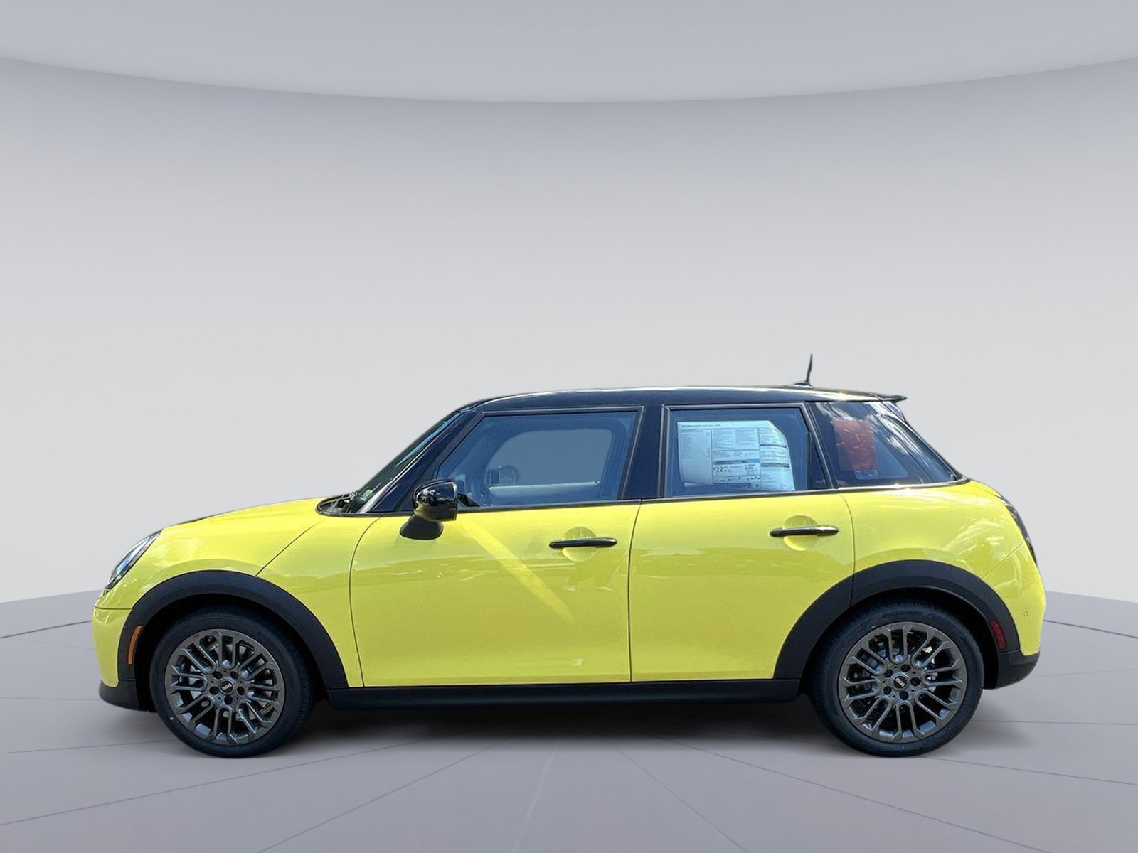 2025 Mini Cooper 4 Door Hardtop S photo 2