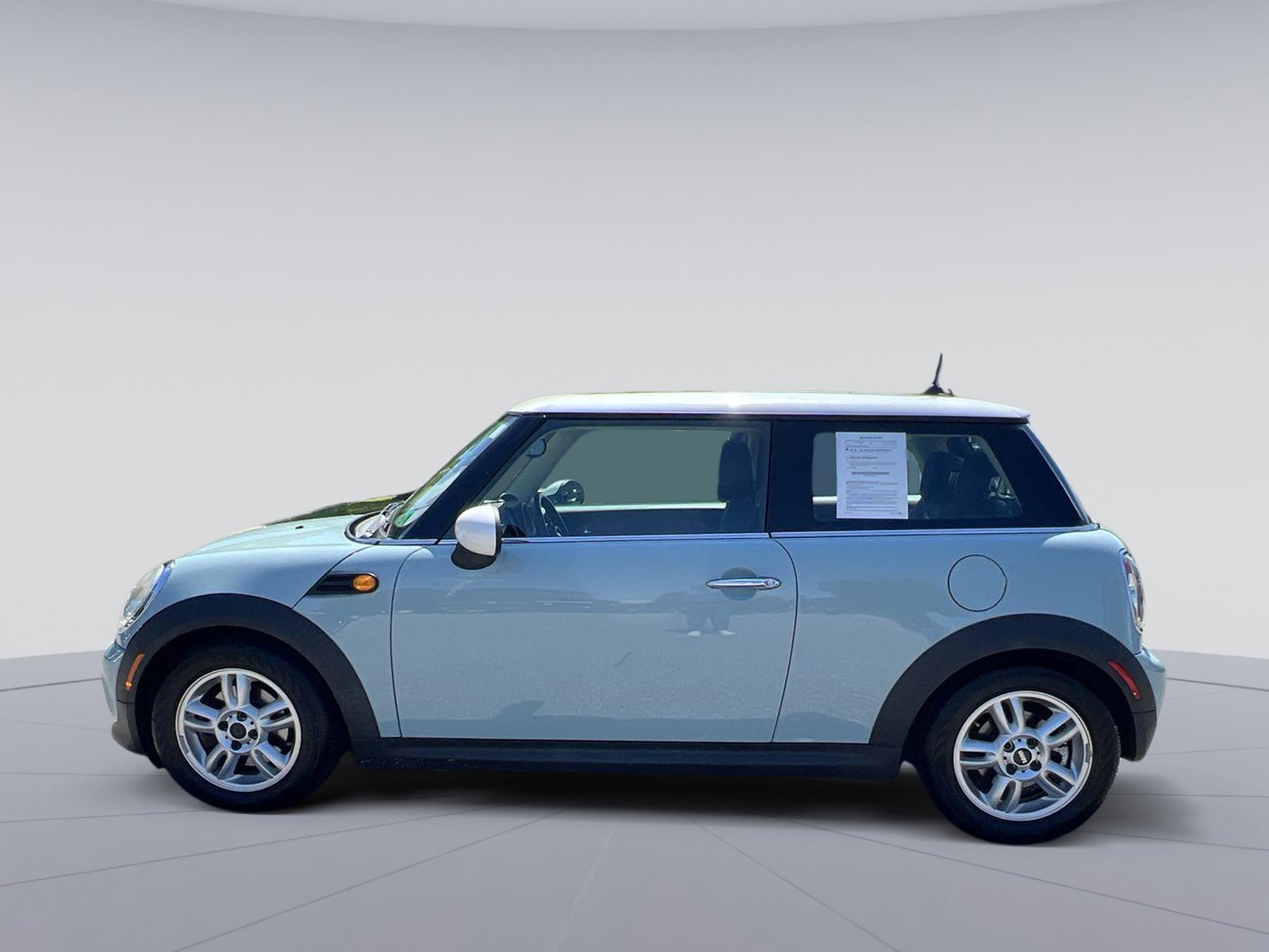 2011 Mini Cooper Base photo 2