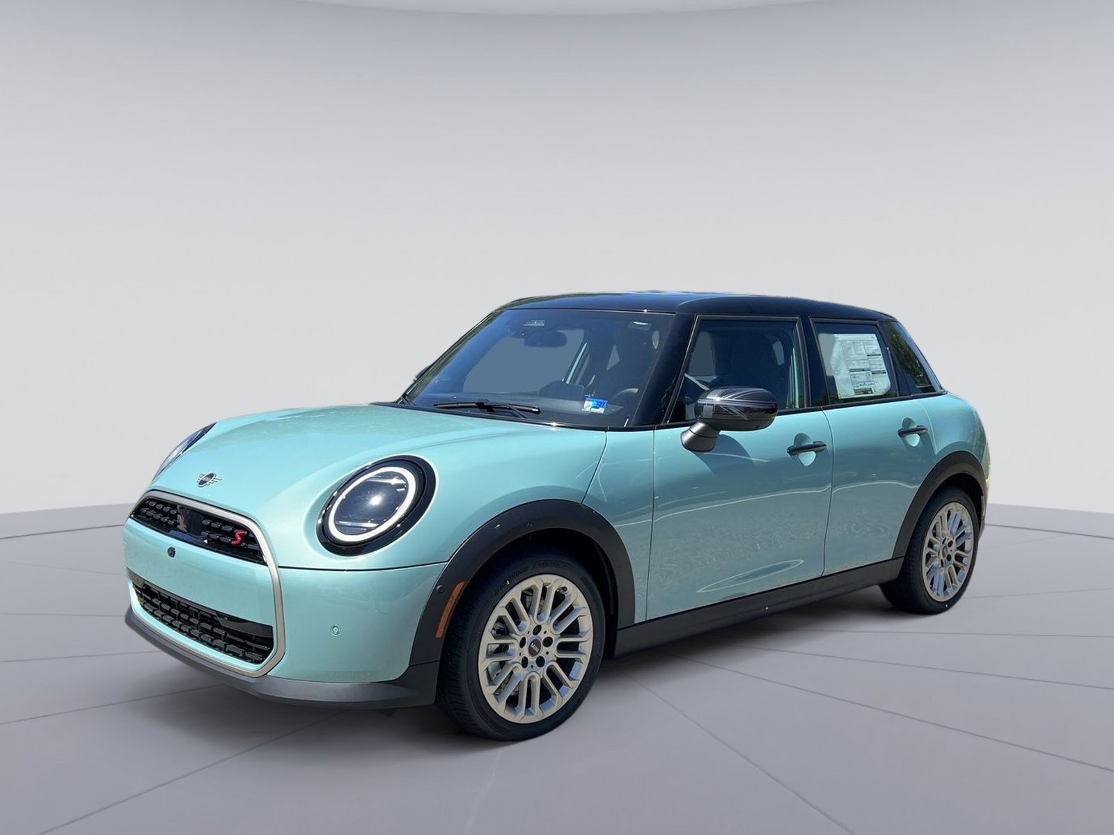 2026 MINI Hardtop Cooper S's photo