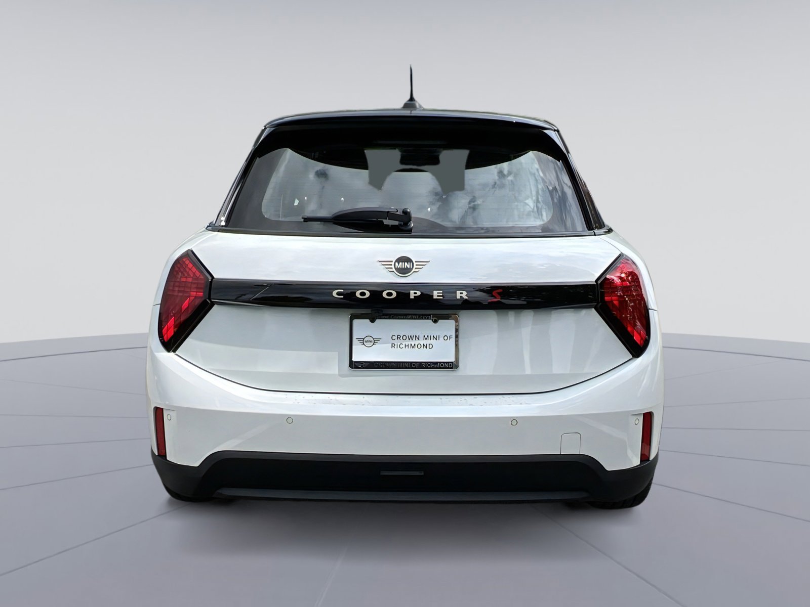 2026 Mini Cooper S Iconic photo 4
