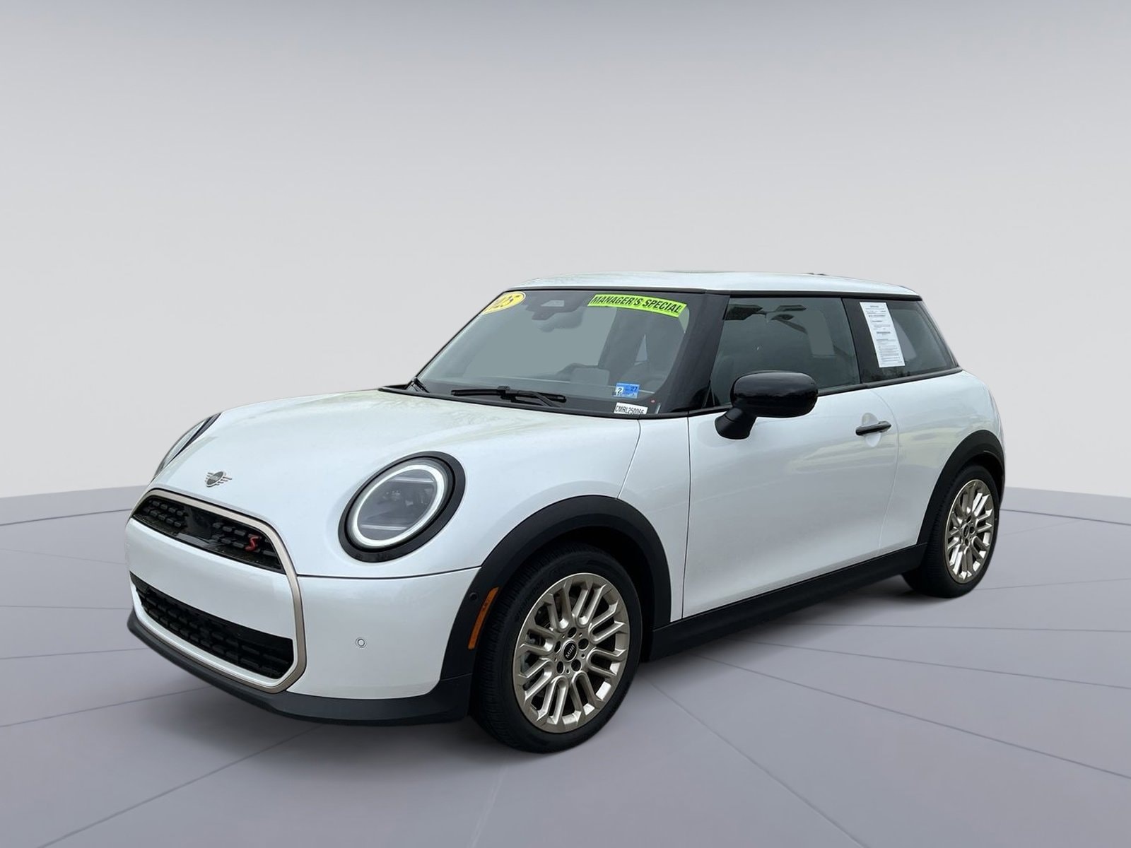 2025 MINI Hardtop Cooper S's photo