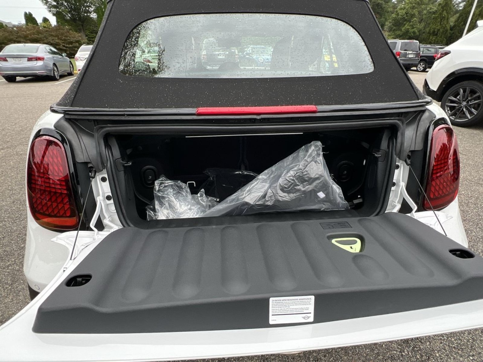 2026 MINI Convertible S - Photo 24