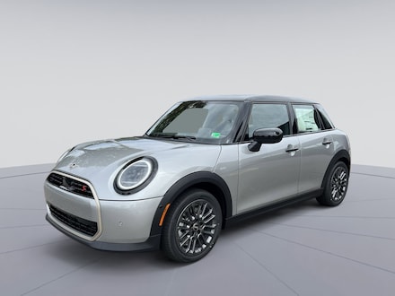 2025 MINI Hardtop 4 Door Signature Plus Hatchback