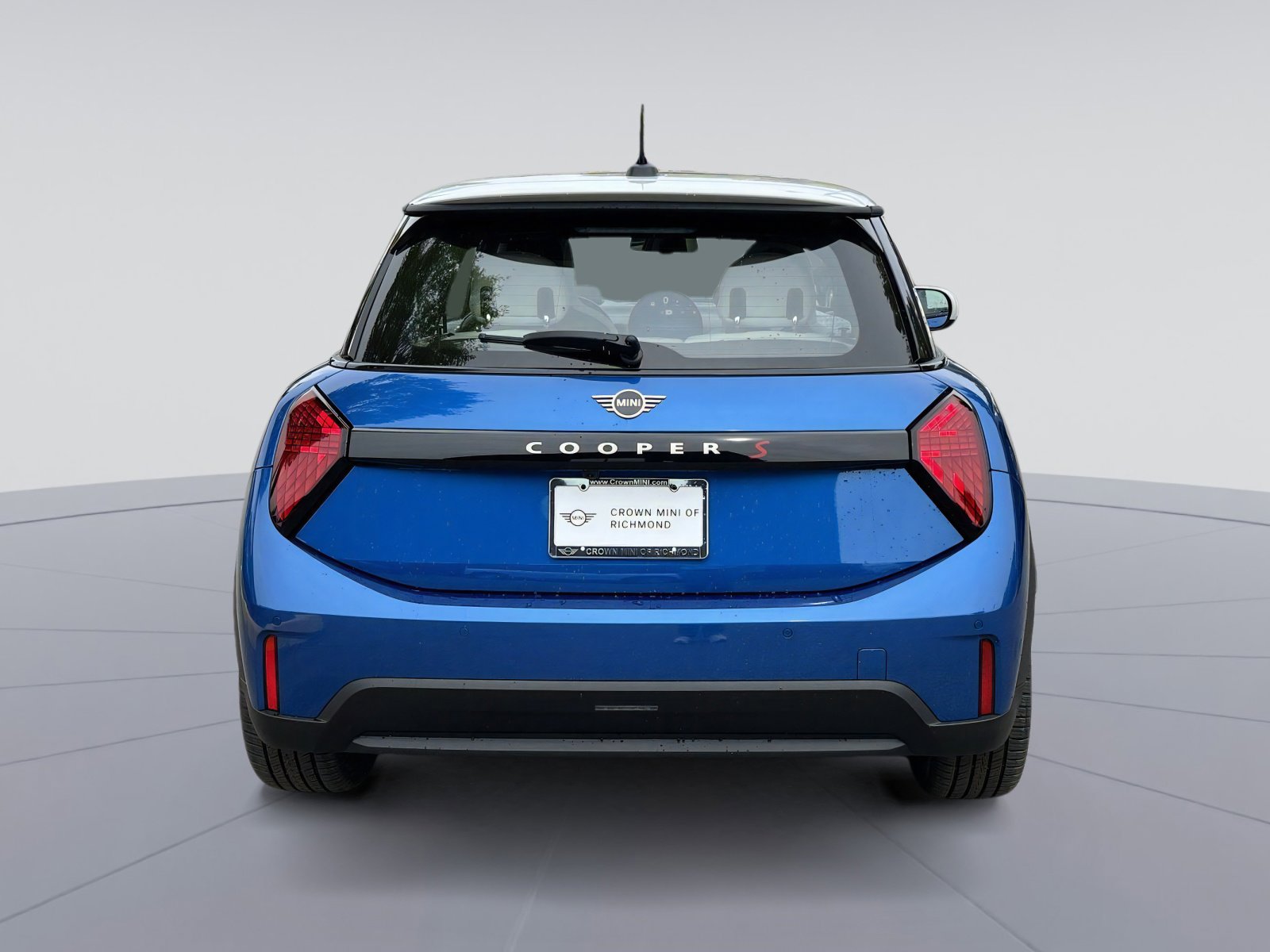 2025 Mini Cooper S Iconic photo 4