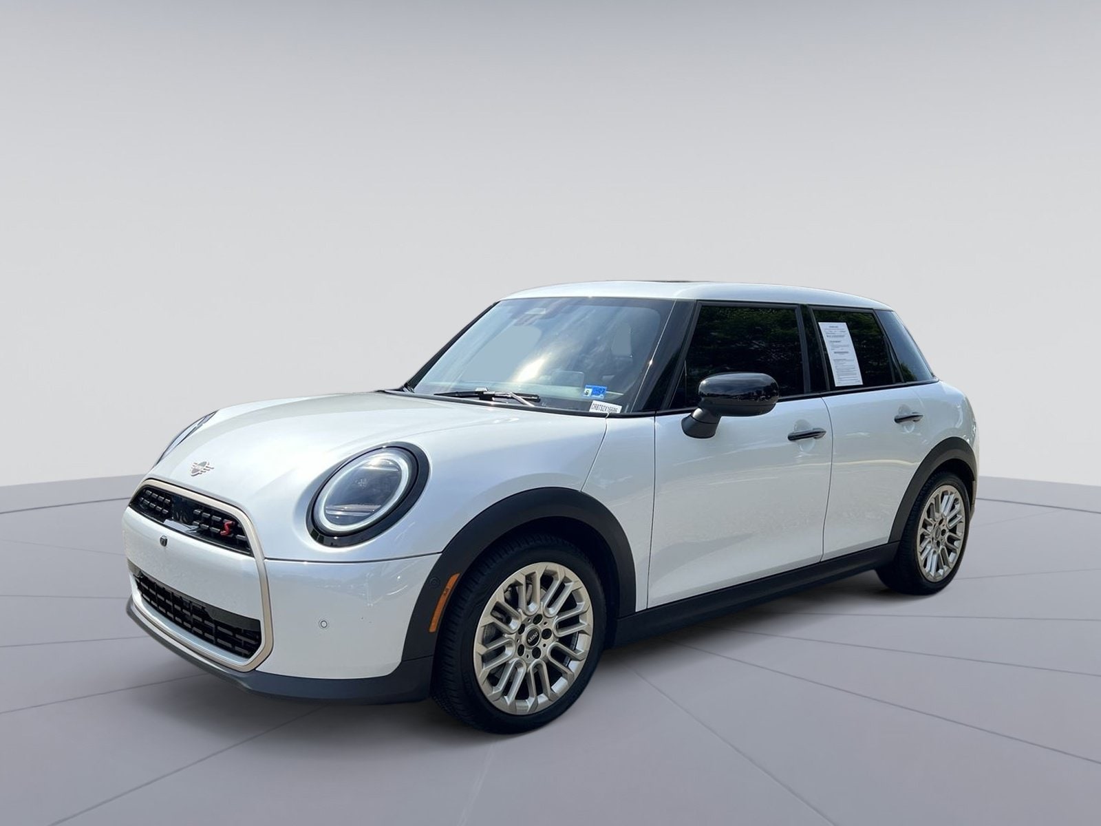 2025 MINI Hardtop Cooper S's photo